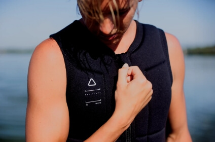 フォロー ライフジャケット