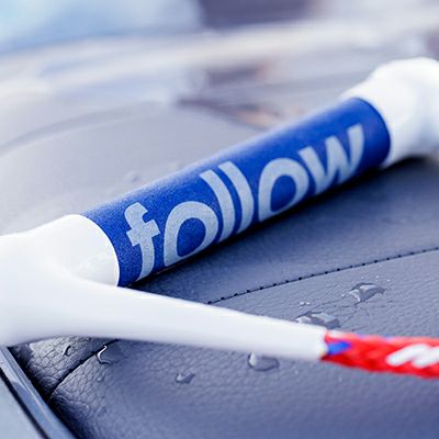 ボートアクセサリー　ウェイクサーフィン用トーイングロープ（カラー　Navy/Red）　持ち手のアップ