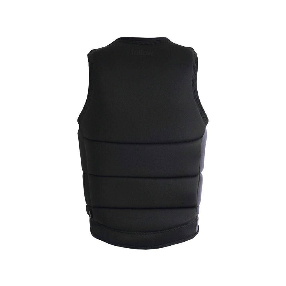 FollowのCorp（Black）インパクトベストの背面