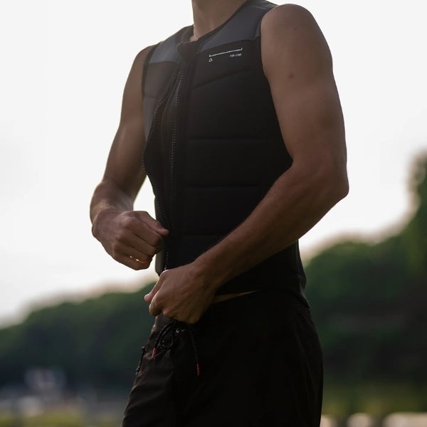 インパクトベスト FOLLOW SECTION（BLACK）