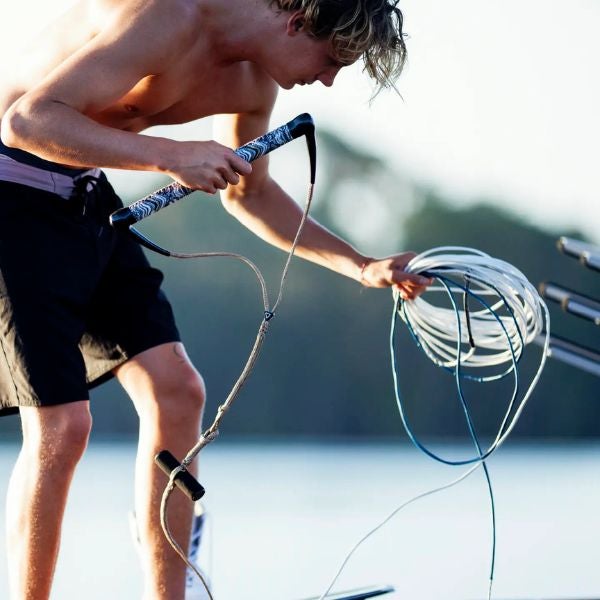 Follow ウェイクボード用 ハンドル